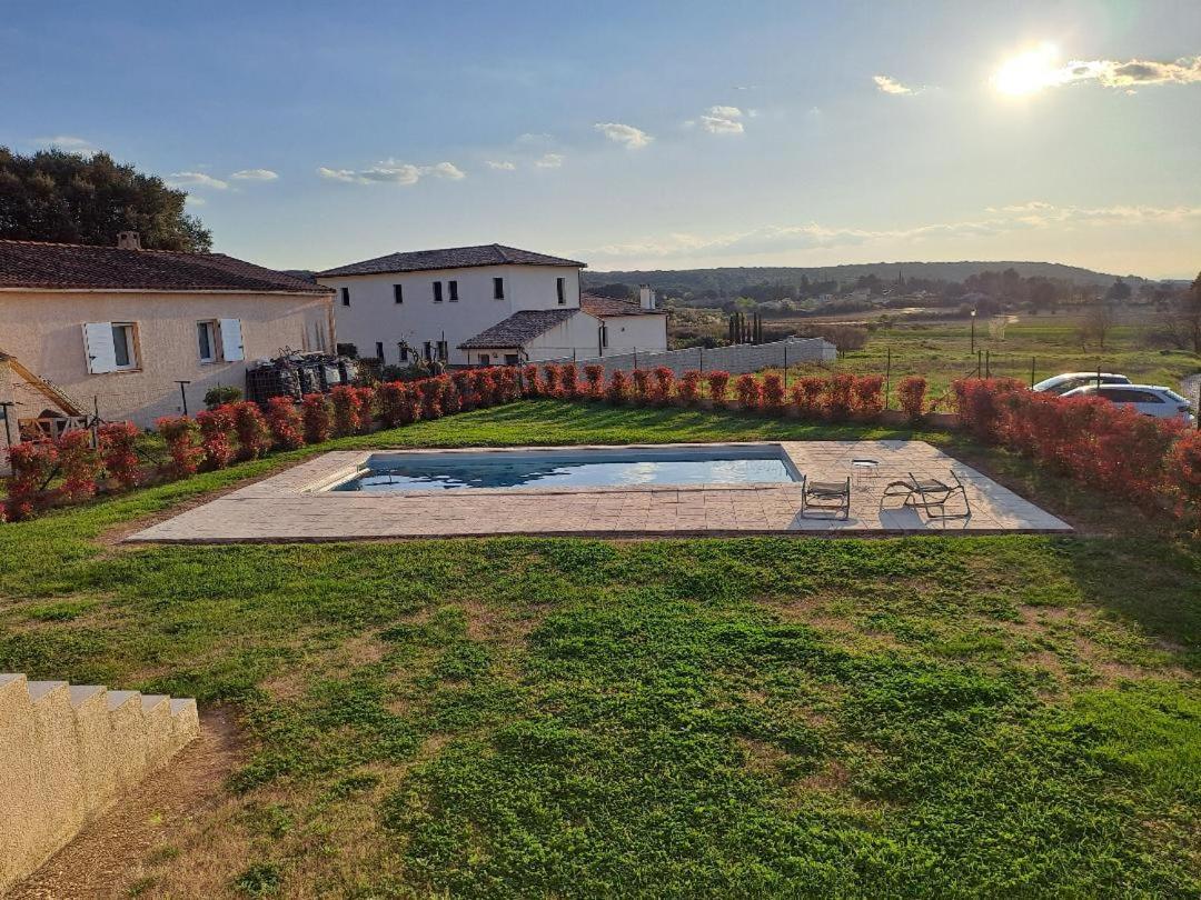 Villa Familiale Avec Piscine, Jardin A 10 Mn D'Uzes Flaux المظهر الخارجي الصورة